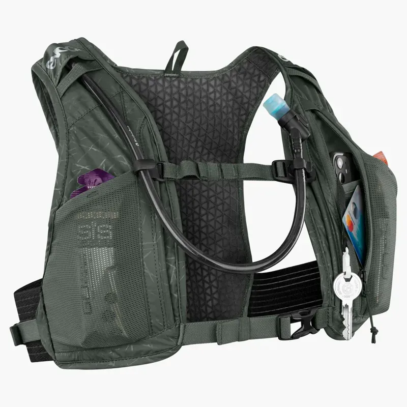 EVOC Hydro Pro 1.5 Hydration Pack w/1.5l Bladder in Dark Olive-4