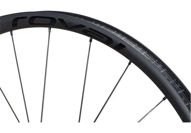Specialized Roval Terra Clx Evo Carbon Wheelset in Black-2