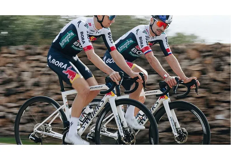 Specialized S-Works Tarmac SL8 Team Frameset: Red Bull - BORA - Hansgrohe Red Bull Bora White-4