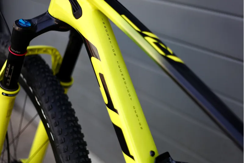 2020 Scott Spark RC 900 WC Carbon FS Mountain Bike in Yellow-4