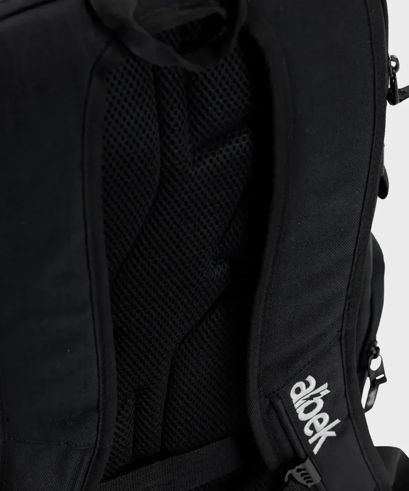 Albek Dudley Backpack in Covert Black-5