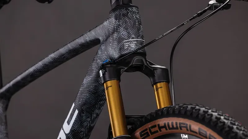 Cube Phenix C:68X SLT Mountain Bike in Matrix Black/White-8