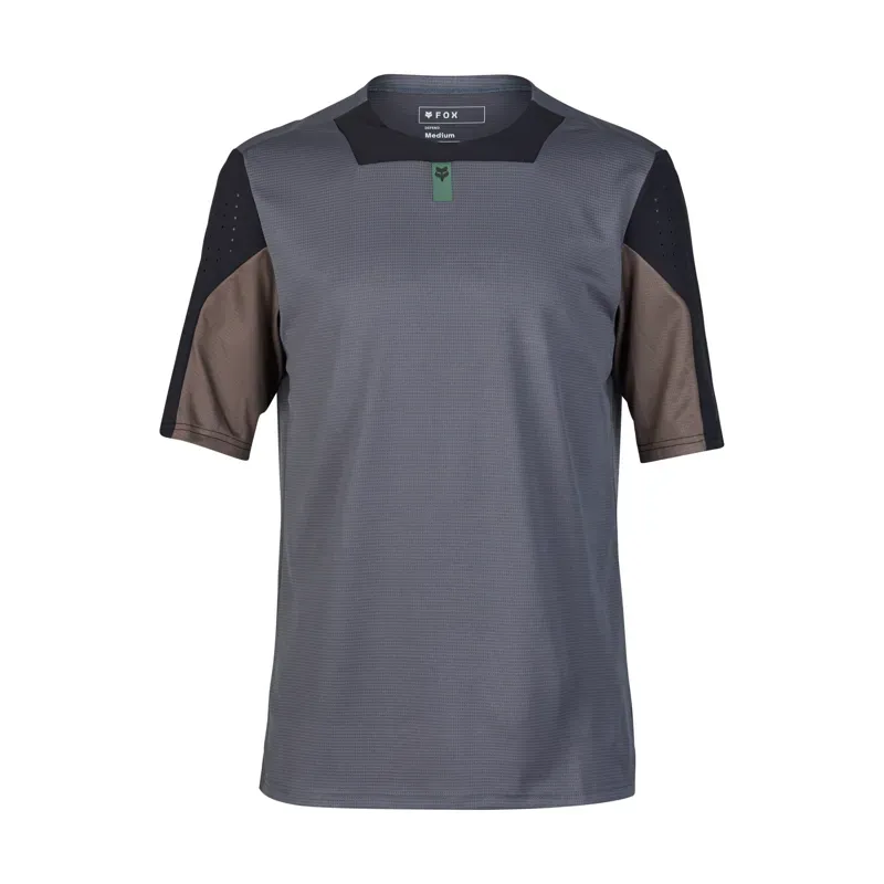 Fox Defend Short Sleeve Jersey in Graphite