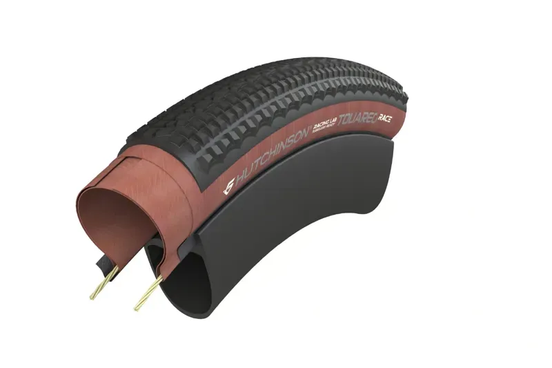 Hutchinson Touareg Race 700c Gravel Tyre in Black/Tan-2