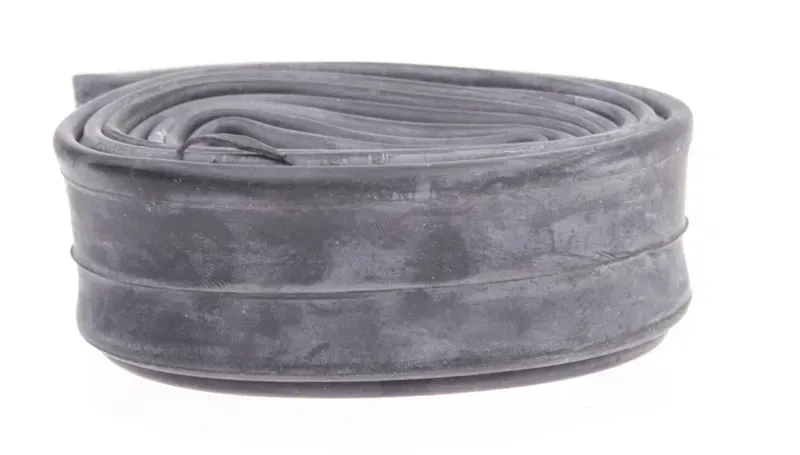 Impac Inner Tube Woods Valve 26x1.3/8-inch in Black-1