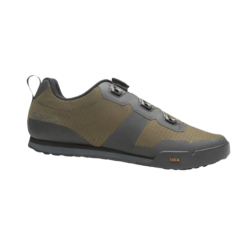 Giro Tracker Shoes in Trail Green/Dark Shadow