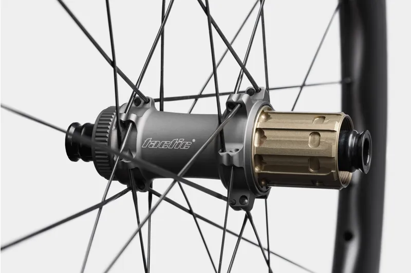 Princeton Carbonworks Dual 5550 - Tactic - Disc Black 700c-1