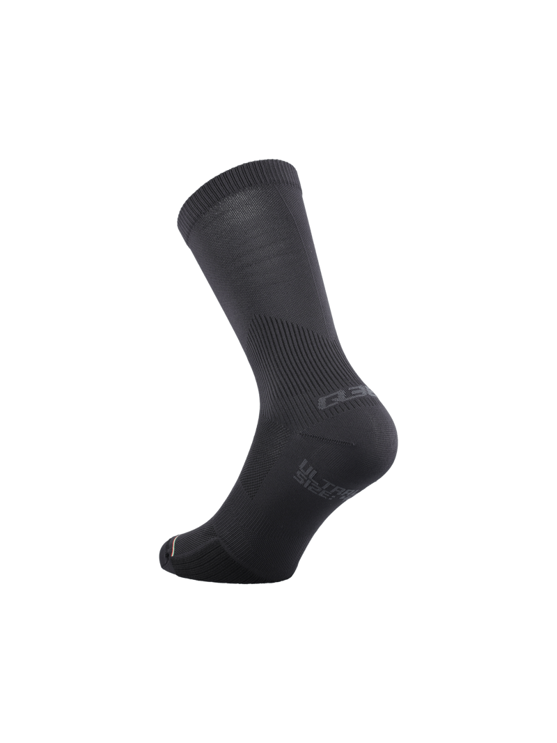 Q36.5 Ultra Long 19 Socks - Black-1