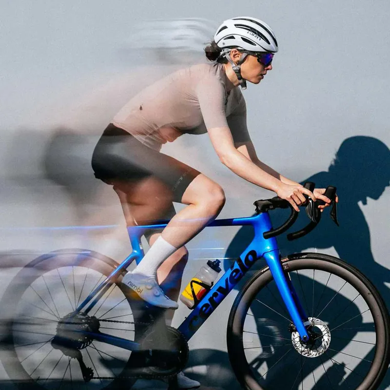 2027 Cervelo Soloist Black Magic - SRAM Red AXS-4