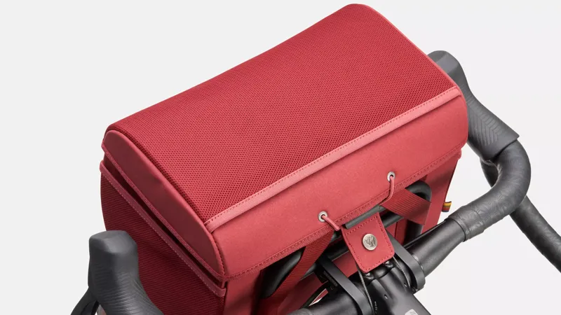 2023 Specialized/Fjllrven Handlebar Bag in Ox Red-5