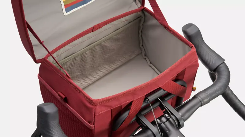 2023 Specialized/Fjllrven Handlebar Bag in Ox Red-6