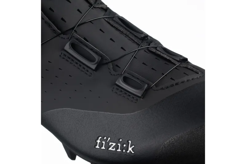 Fizik X3 Vento Overcurve MTB Shoes in White/Black-2