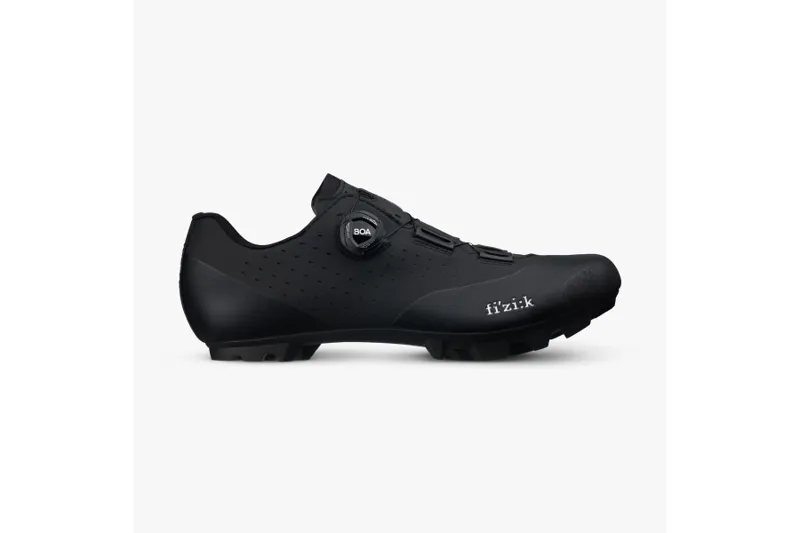 Fizik X3 Vento Overcurve MTB Shoes in White/Black-8