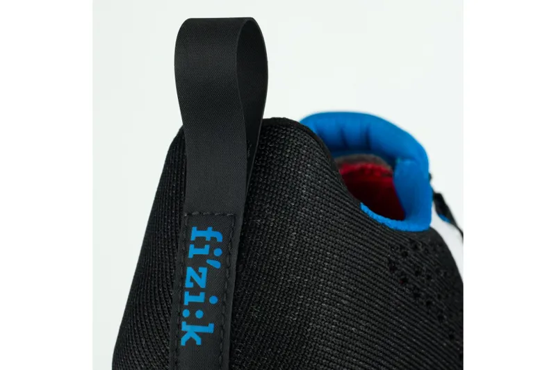 Fizik R1 Transiro Tri Shoes in Black/White-4