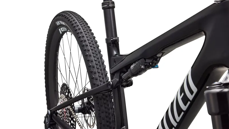 Epic 9 Expert CARBON/ WHITE-5