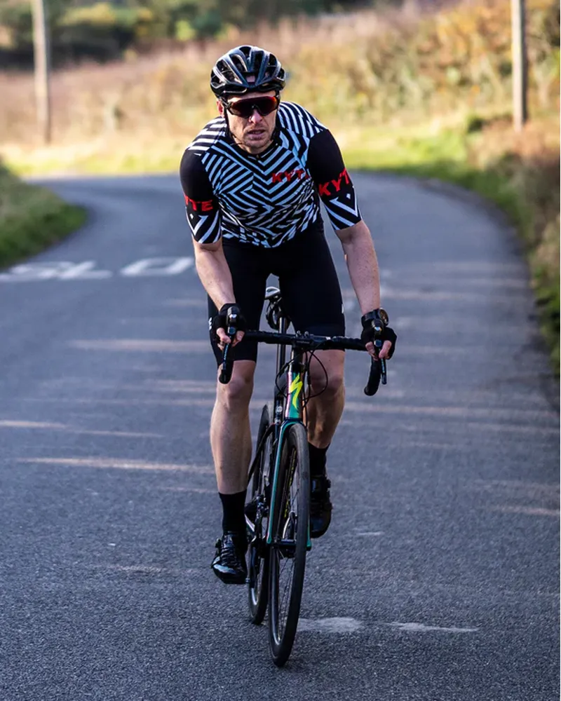 KYTE Glitch Short Sleeve Jersey - Black / White-3