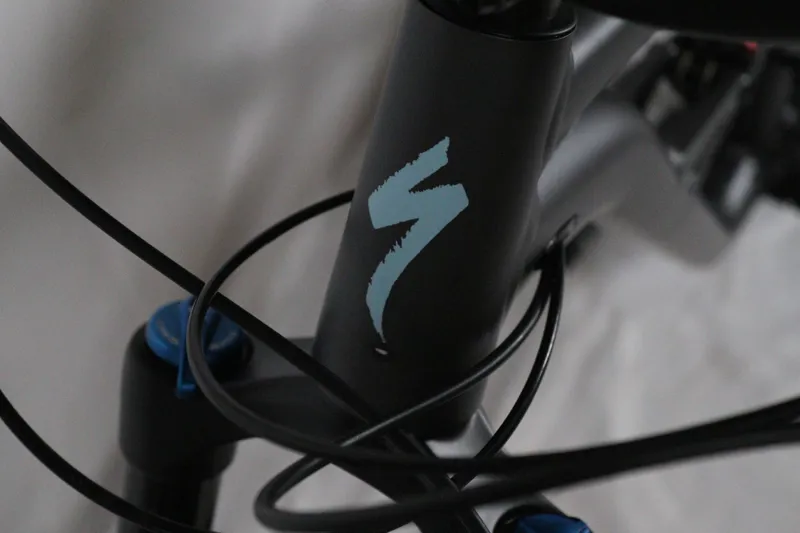 2022 Specialized Status 160 Mountain bike Smoke/Artic Blue - Size S5 - Used Approved-9