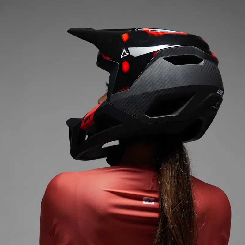 Leatt Gravity 5.0 MTB Helmet in Red-4