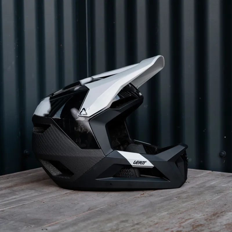 Leatt Gravity 5.0 MTB Helmet V26 2026-4