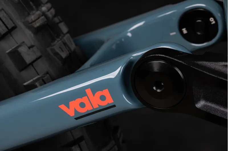 Santa Cruz Vala 1 MX CC - XT Di2 Lite - Gloss Slate Blue-3