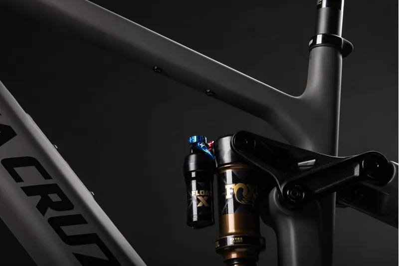 2027 Santa Cruz Vala 1 MX CC - XT Di2 Lite - Matte Carbon Sparkle-1