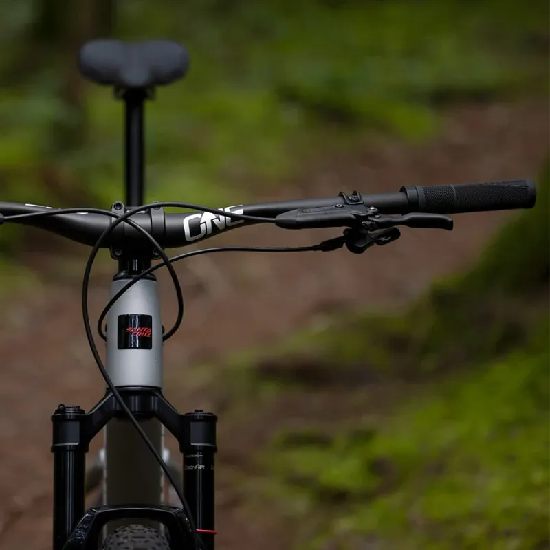 OneUp Components V2 Carbon Handlebar-11