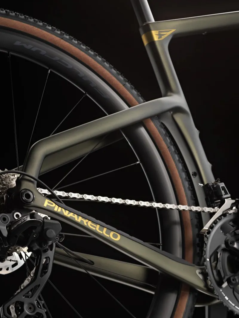 Pinarello Grevil F3 GRX 820 Gravel Bike 2026-8