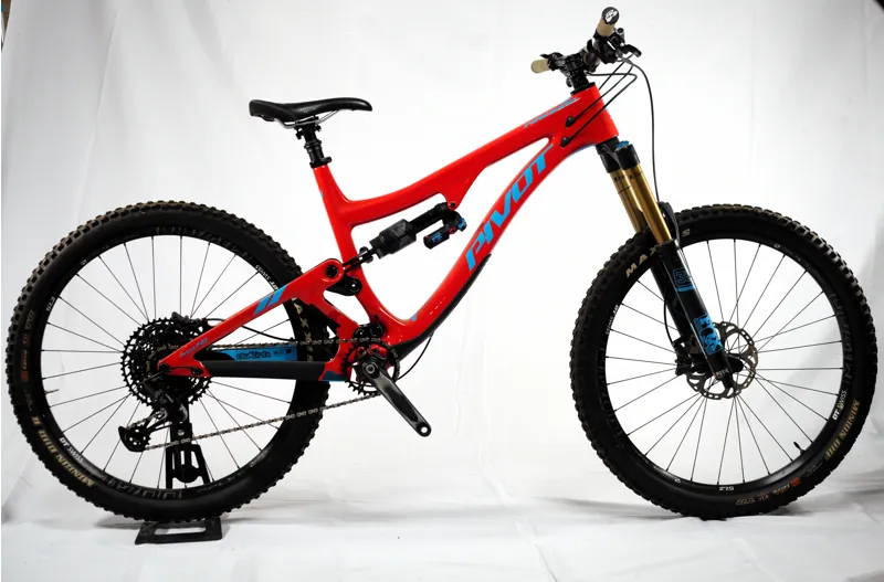 Pivot Firebird Carbon Dual Suspension Mountain Bike - Used Size Large
