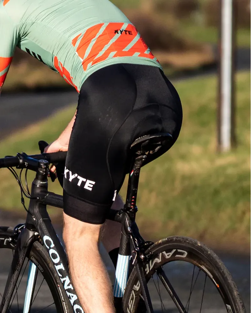 KYTE PRO Bib Shorts - BLACK Horizontal-3