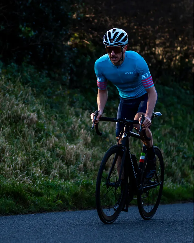 KYTE Race Short Sleeve Jersey - Cyan / Pink-2