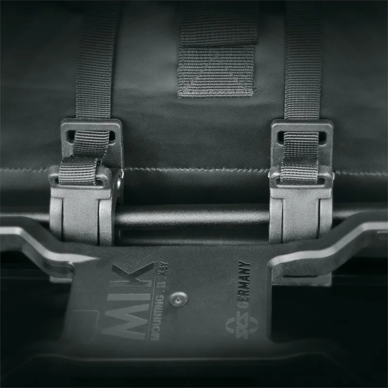 SKS Infinity Urban Side Bag: BLACK 20l-8