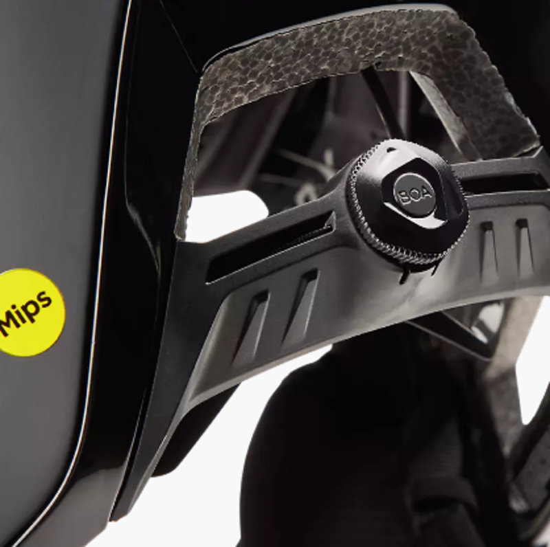 Proframe RS Mountain Bike Helmet in Black-8