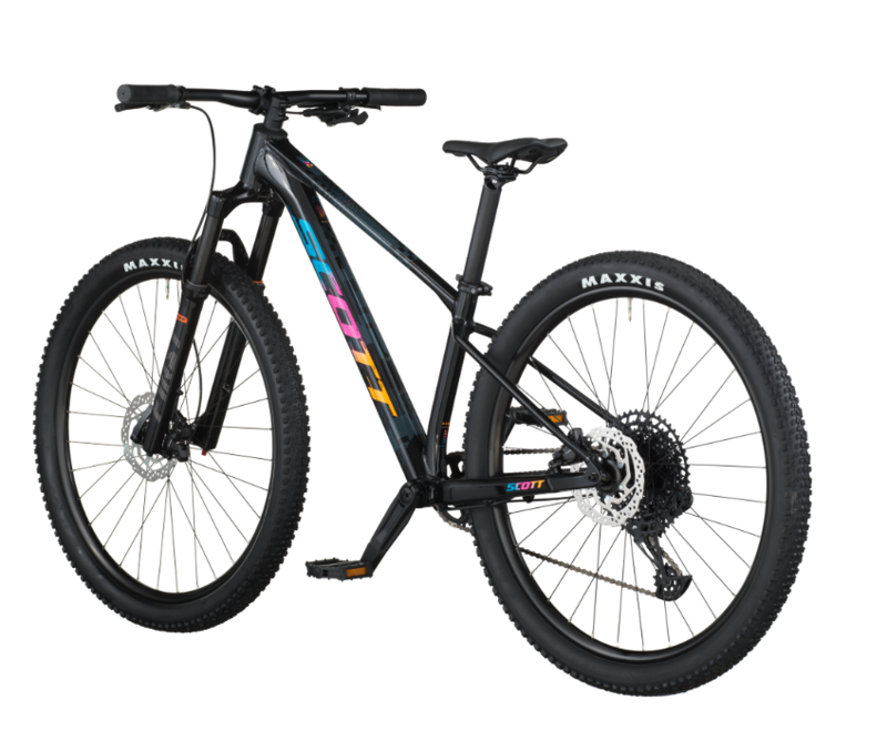 Scott Scale RC 700 Kids Mountain Bike in Black-2
