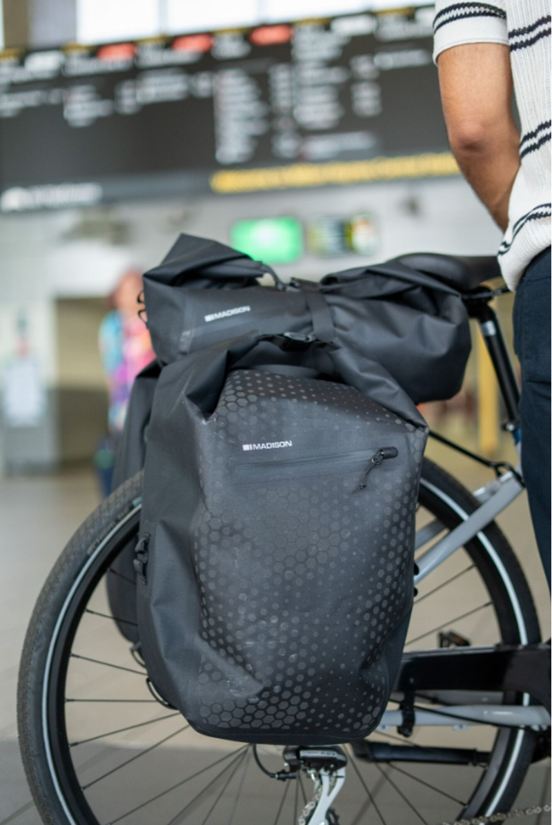 BAG Roam Stellar-Tech Wproof 30L Pann BK Black 30 litres-1