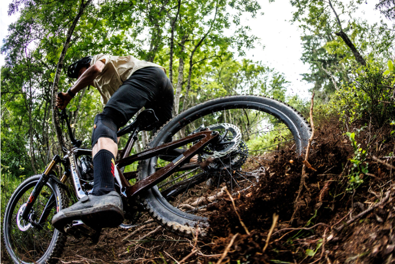 Santa Cruz Bronson 5 CC MX XO AXS-6