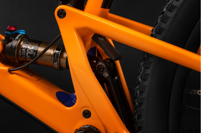 Santa Cruz TallBoy C Carbon Mountain Bike - GX AXS-3