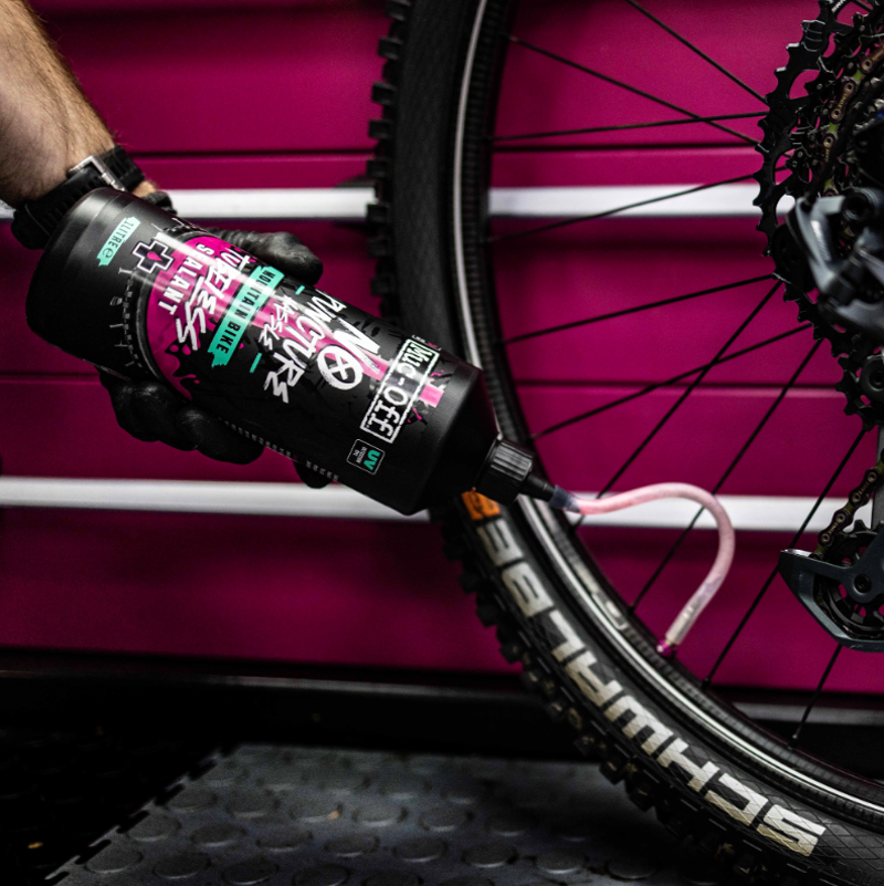 Muc-Off Tubeless Sealant 1L-2