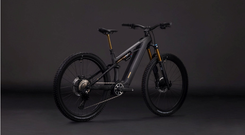 Cube Stereo Hybrid one44 Hpc At 800 2026 CARBON/GOLD-6