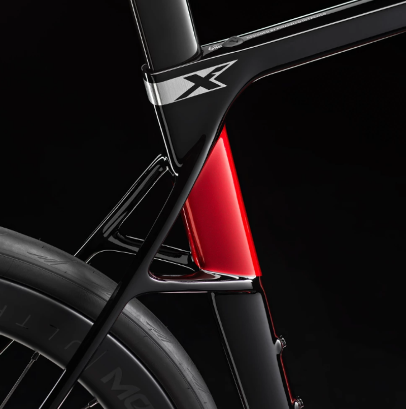 Pinarello X5 105 Di2 Starry Red Road Bike-5