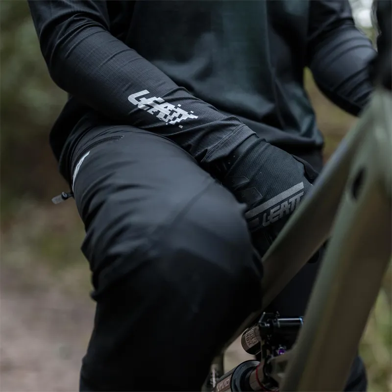 Leatt 1.0 MTB Ride Kit 2026: SZYMON GODZIEK-8