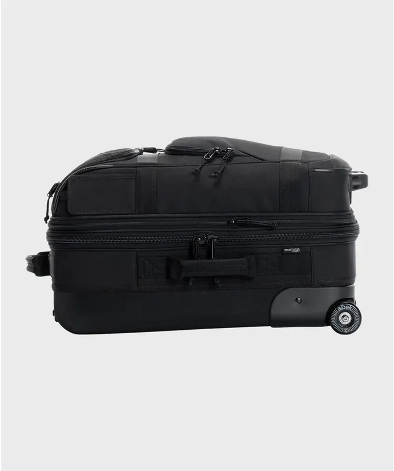 Albek Short Haul Bag in Covert Black-7