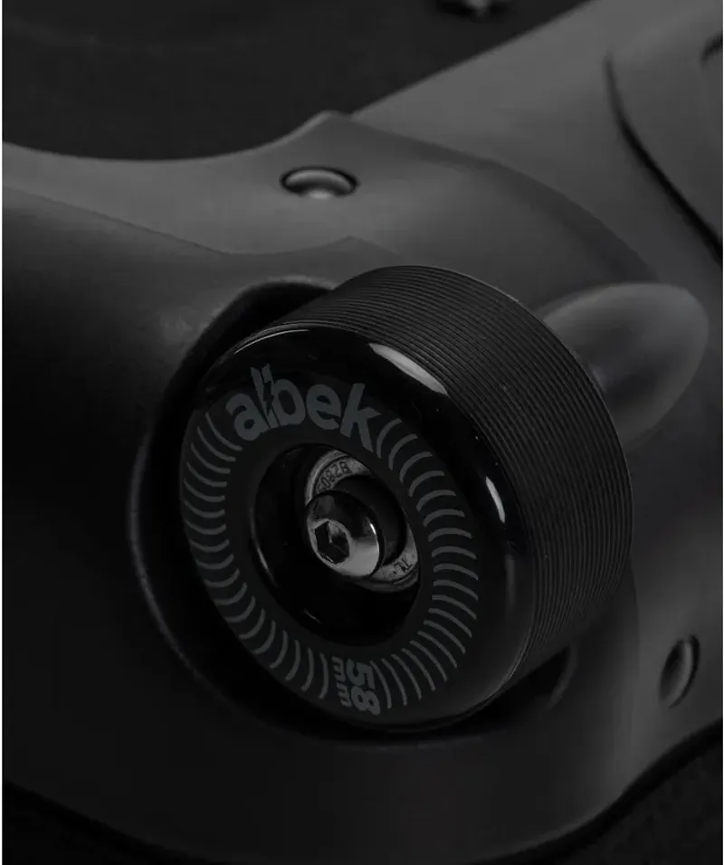 Albek Short Haul Bag in Covert Black-8