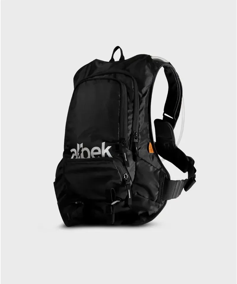 Albek H20-Haul Eight Hydration Pack 3L in Covert Black-2