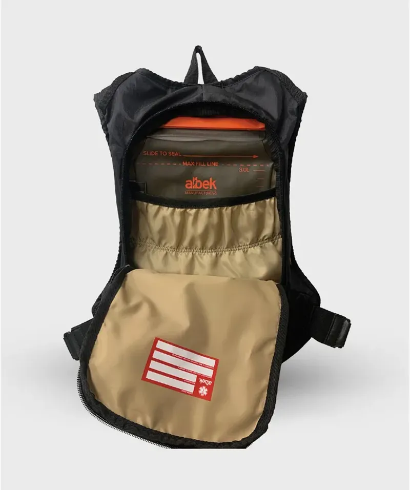 Albek H20-Haul Eight Hydration Pack 3L in Covert Black-5
