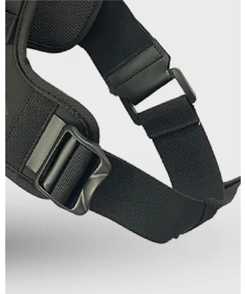 Albek H20-Haul Eight Hydration Pack 3L in Covert Black-8