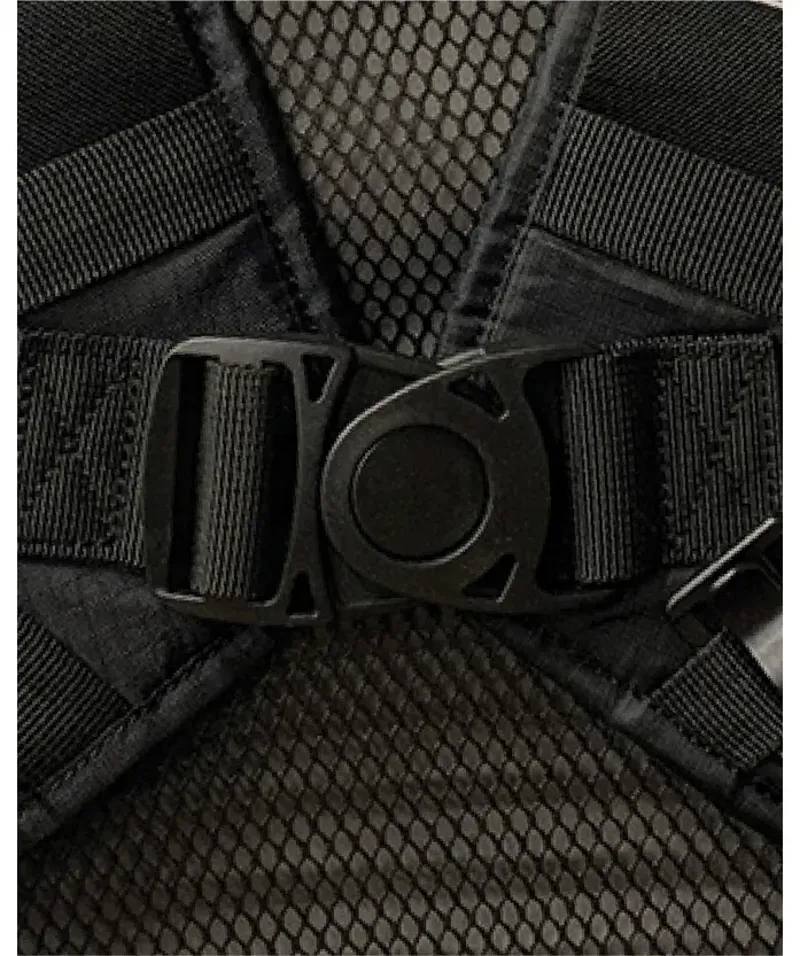 Albek H20-Haul Four Hydration Pack 2L in Covert Black-8