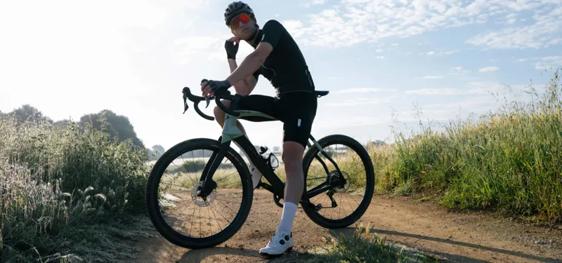 Q36.5 Adventure Cargo Bib Shorts - Black-7