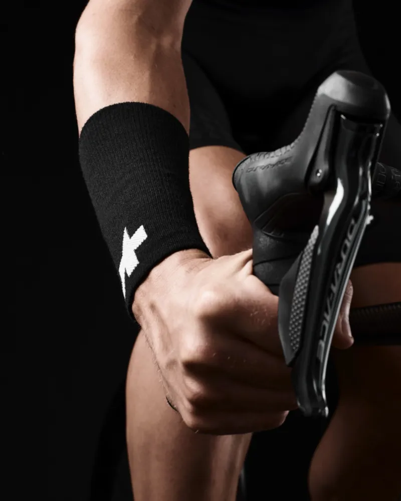 Assos RS SWEAT BLOCKER SUPERLGER-1