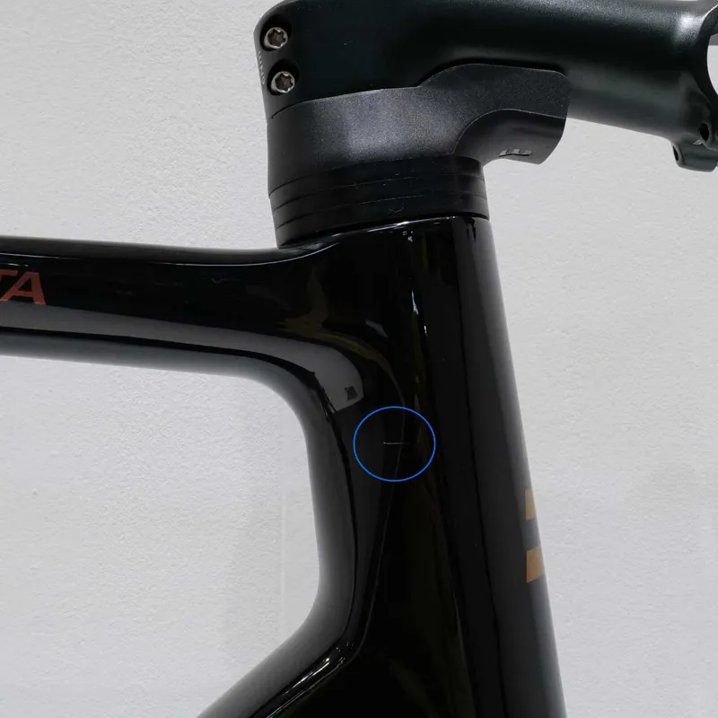 Venta R Magma Ex Demo Frame Black Medium-3