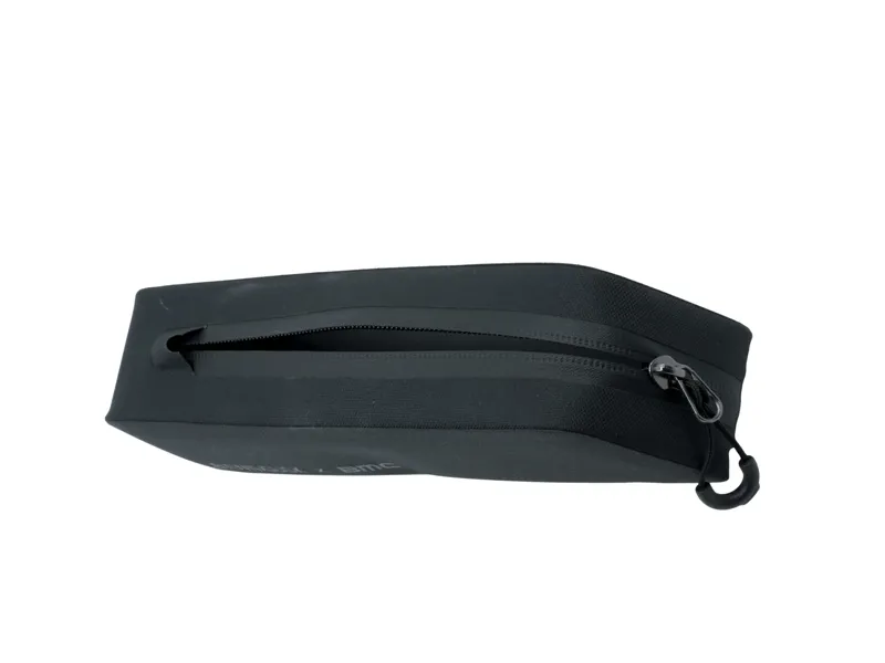 BMC X DAWNDUSK Integrated top tube bag-1